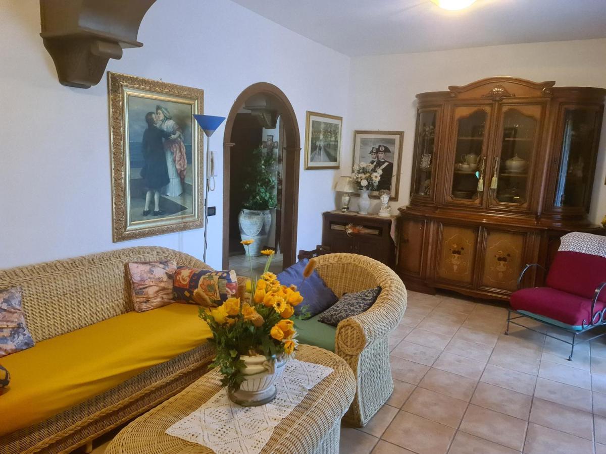 Novadomus Hotel Corfinio Kültér fotó